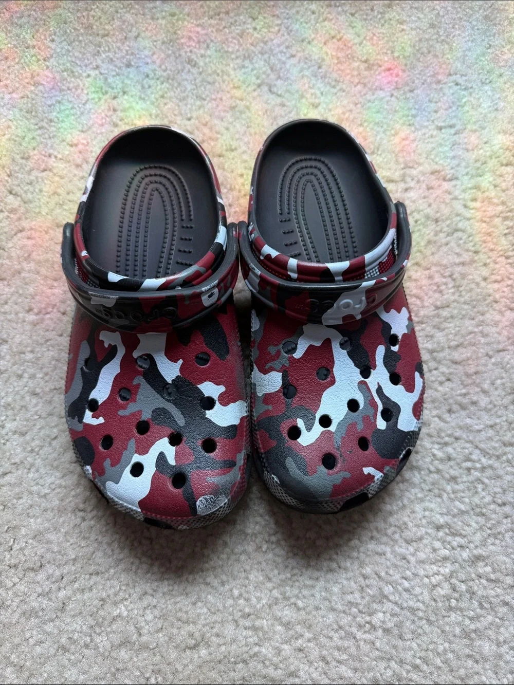 CROCS Men’s Red, Black & White Camo Classic Clog